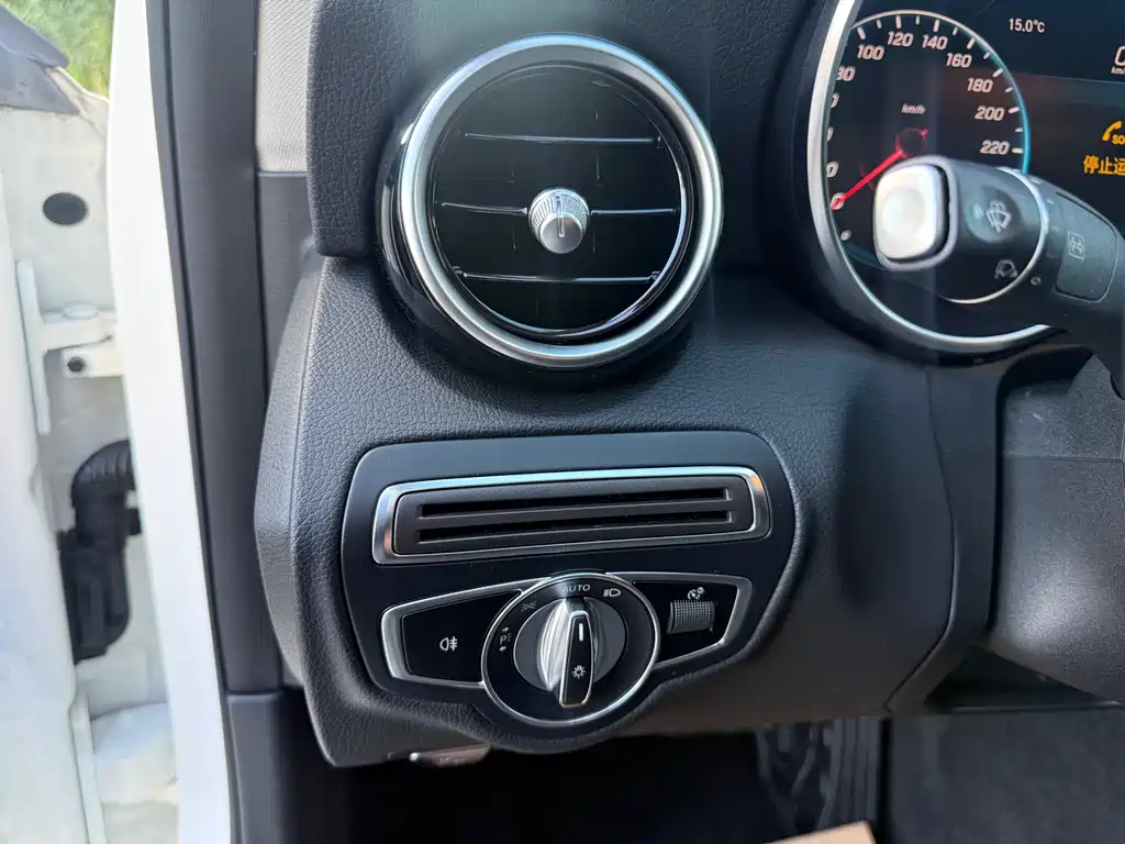 Mercedes-Benz C-Class 2019 — фото 22