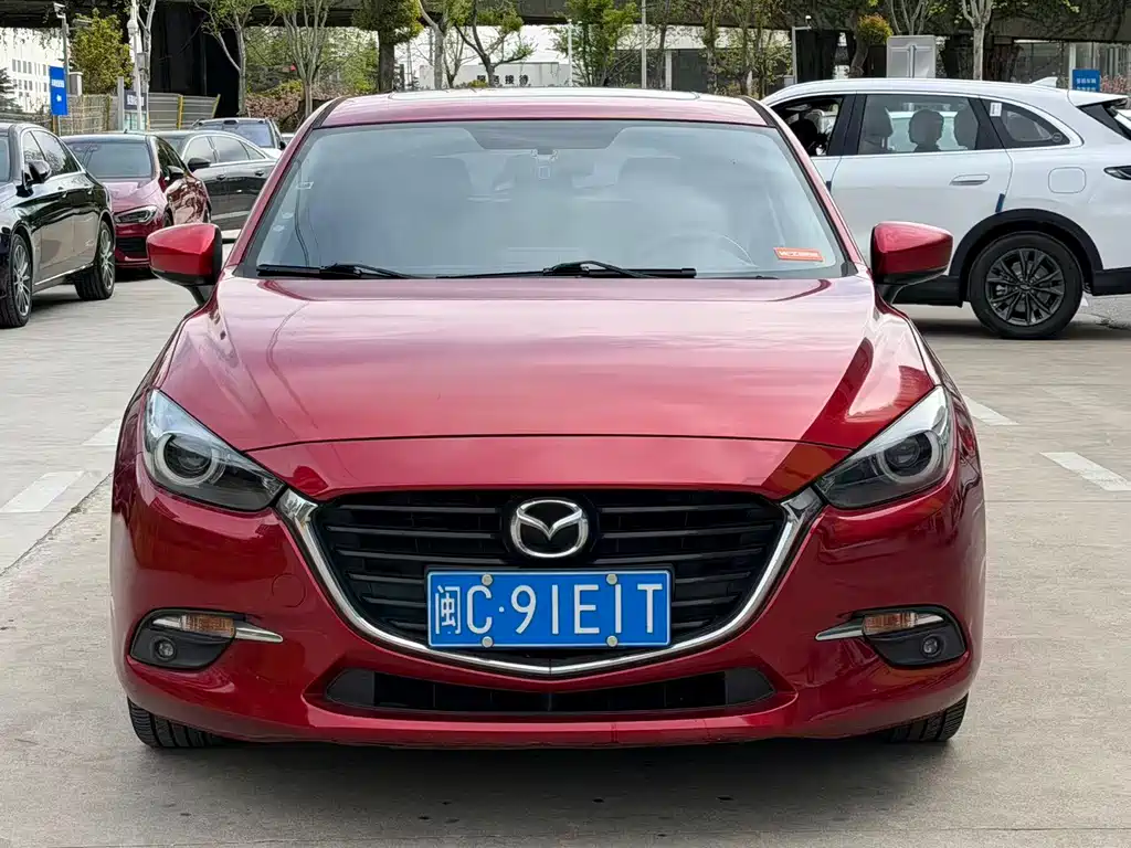 Mazda 3 Axela 2017 — фото 2