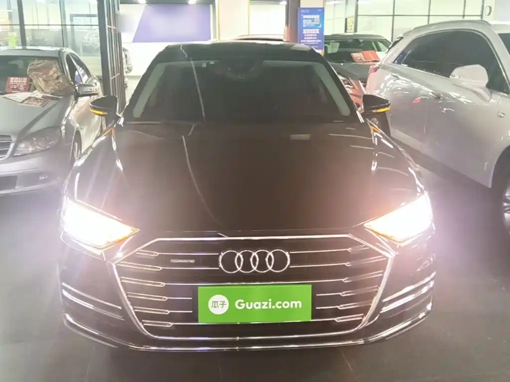 Audi A8 2022