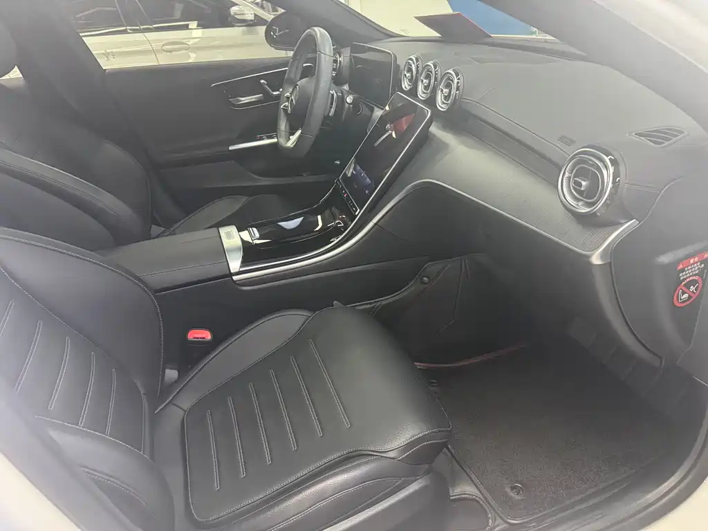 Mercedes-Benz C-Class 2022