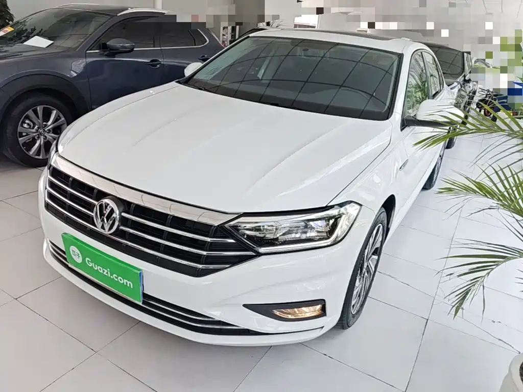 Volkswagen Sagitar 2022