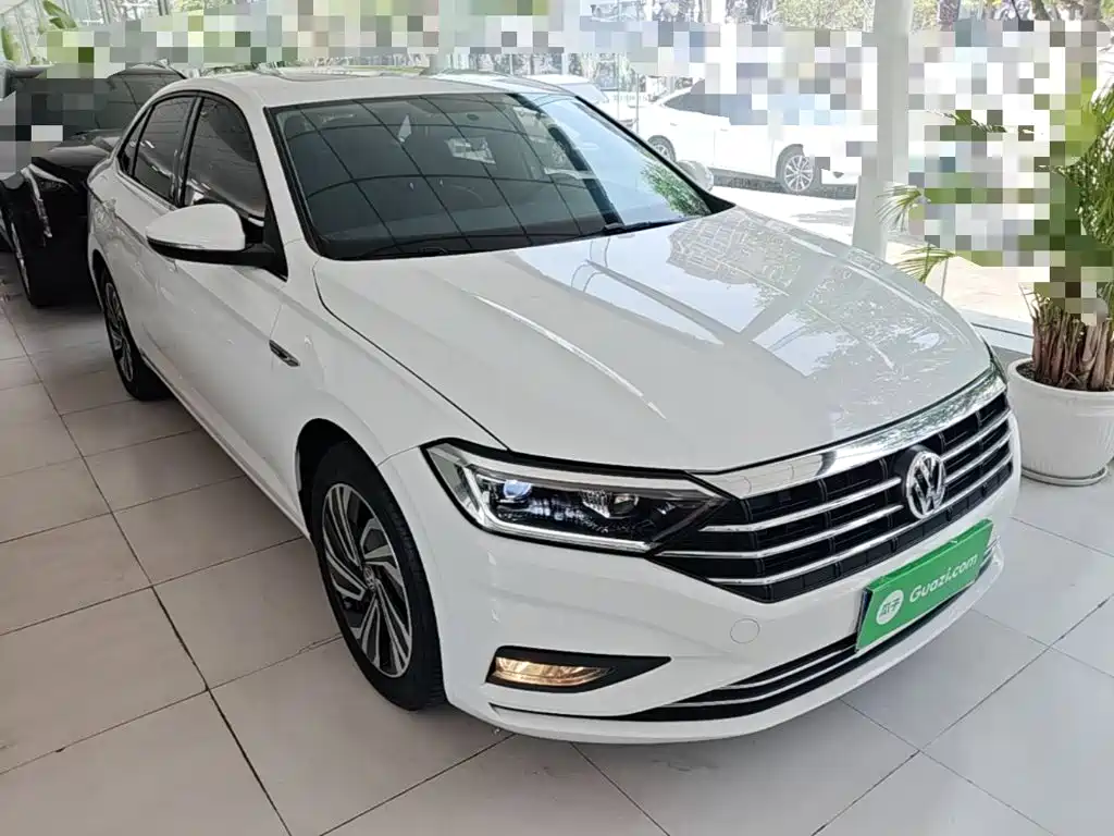 Volkswagen Sagitar 2022