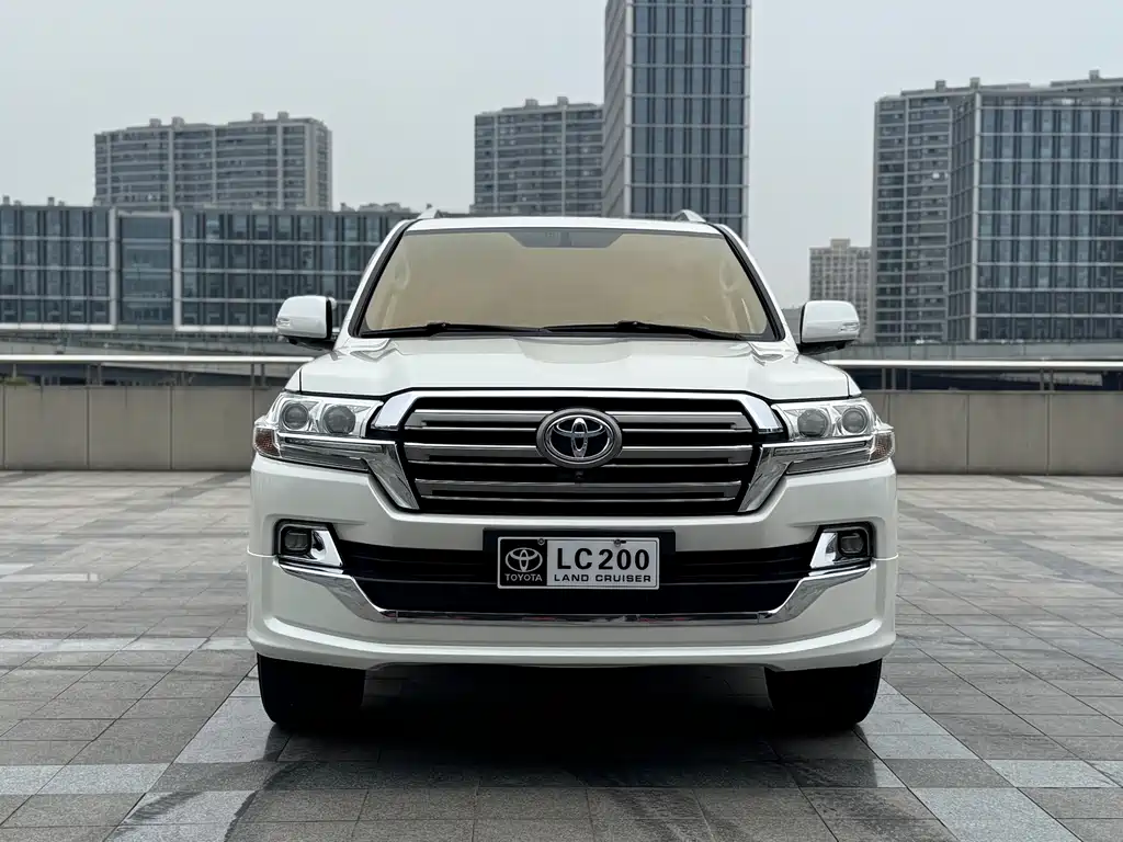 Toyota Land Cruiser 2019 — фото 2