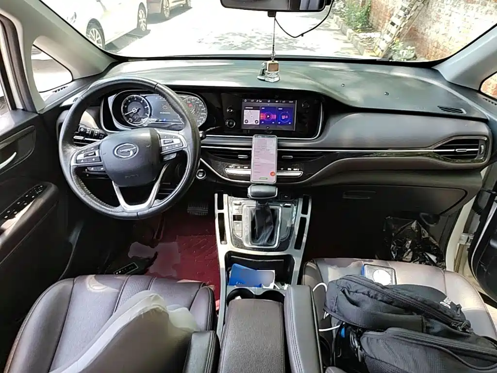 GAC Trumpchi M6 2020 — фото 10