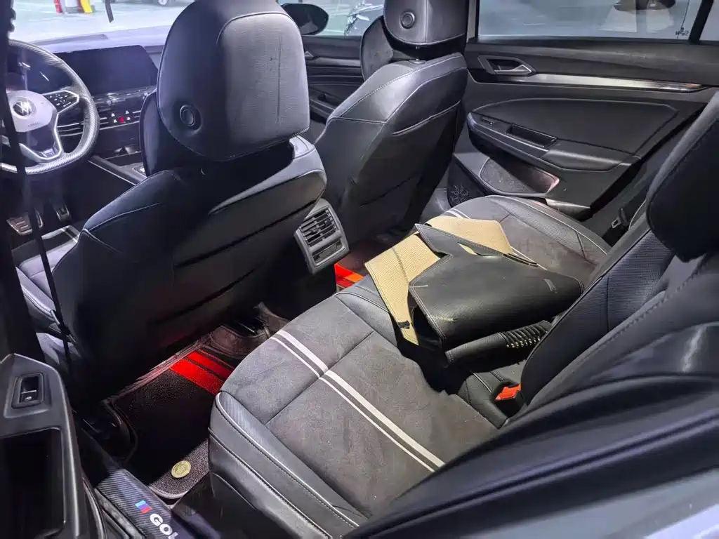Volkswagen Golf 2023