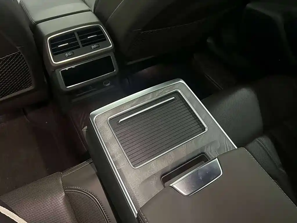 Audi A7L 2022 — фото 10