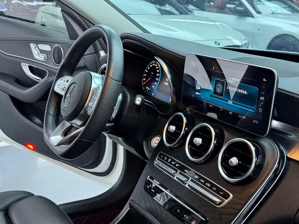 Mercedes-Benz C-Class 2020 — фото 16