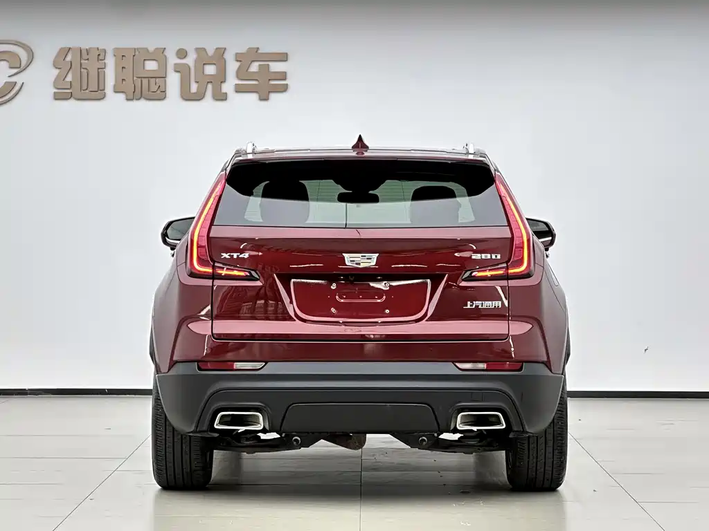 Cadillac XT4 2019 — фото 10
