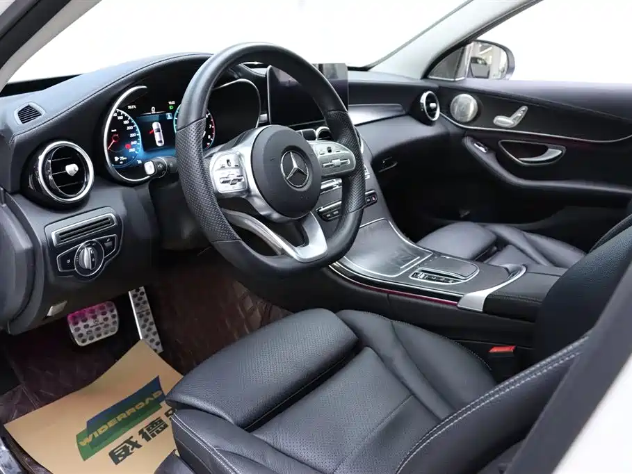 Mercedes-Benz C-Class 2020 — фото 16