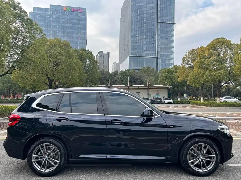 BMW X3 2022 — фото 4