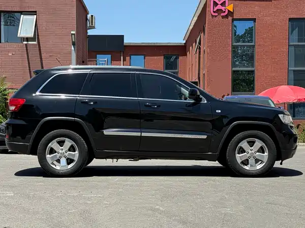 Jeep Grand Cherokee 2012