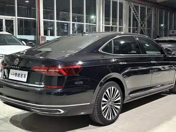 Volkswagen Passat 2021
