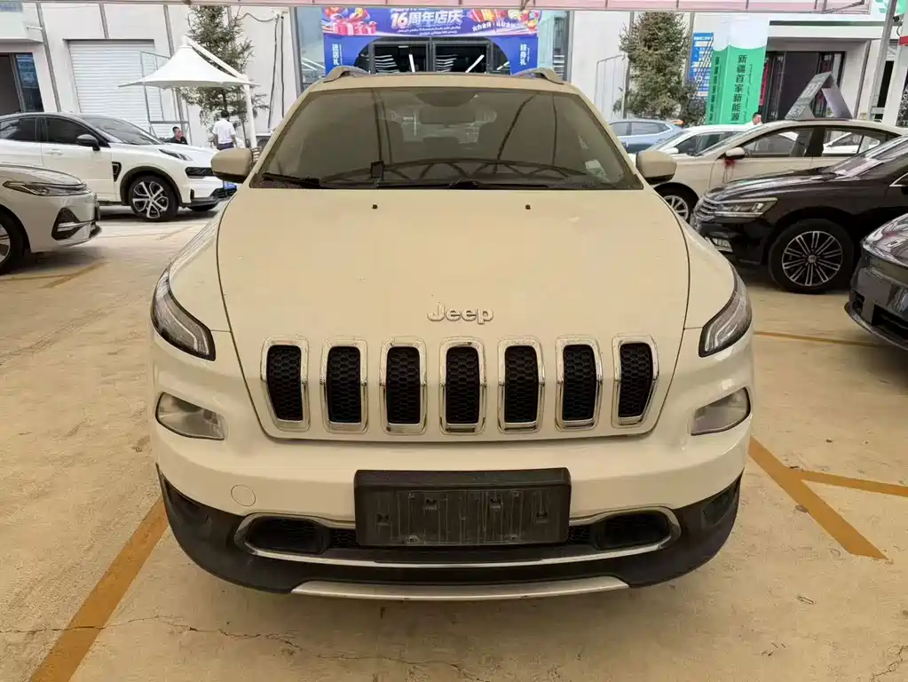 Jeep Cherokee 2018 — фото 2