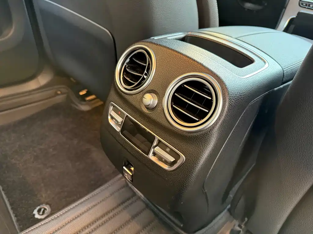 Mercedes-Benz GLC 2023 — фото 19