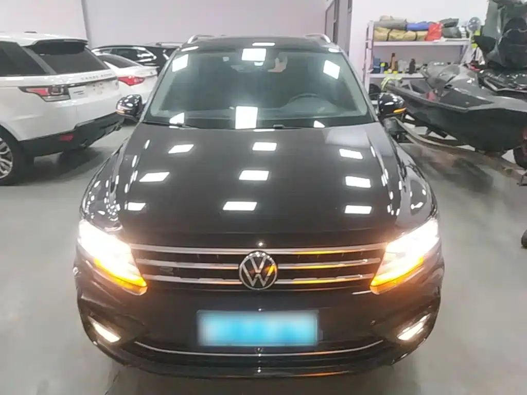 Volkswagen Tiguan L 2020 — фото 3