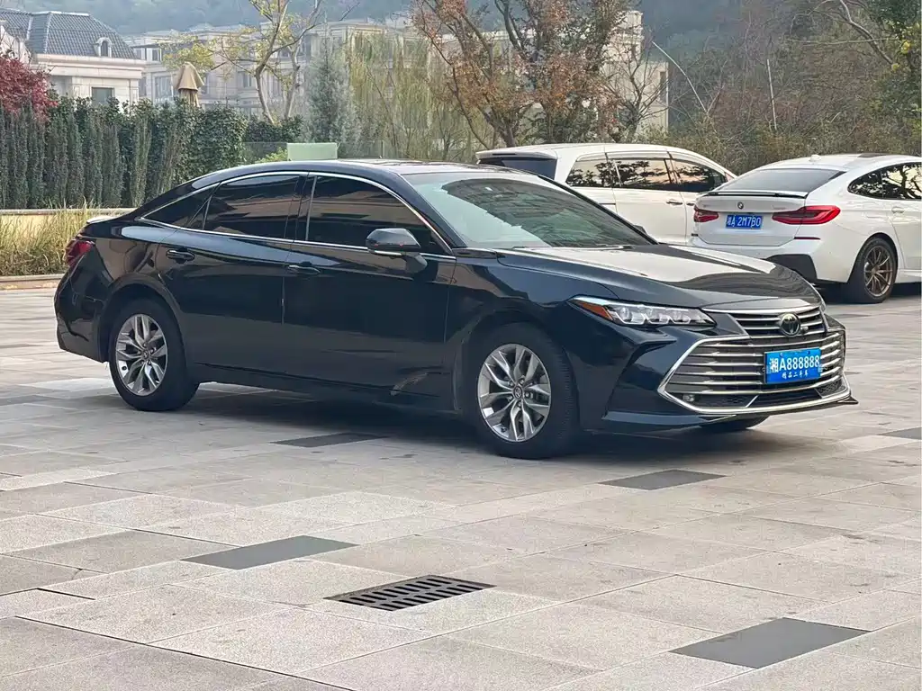 Toyota Avalon 2020 — фото 3