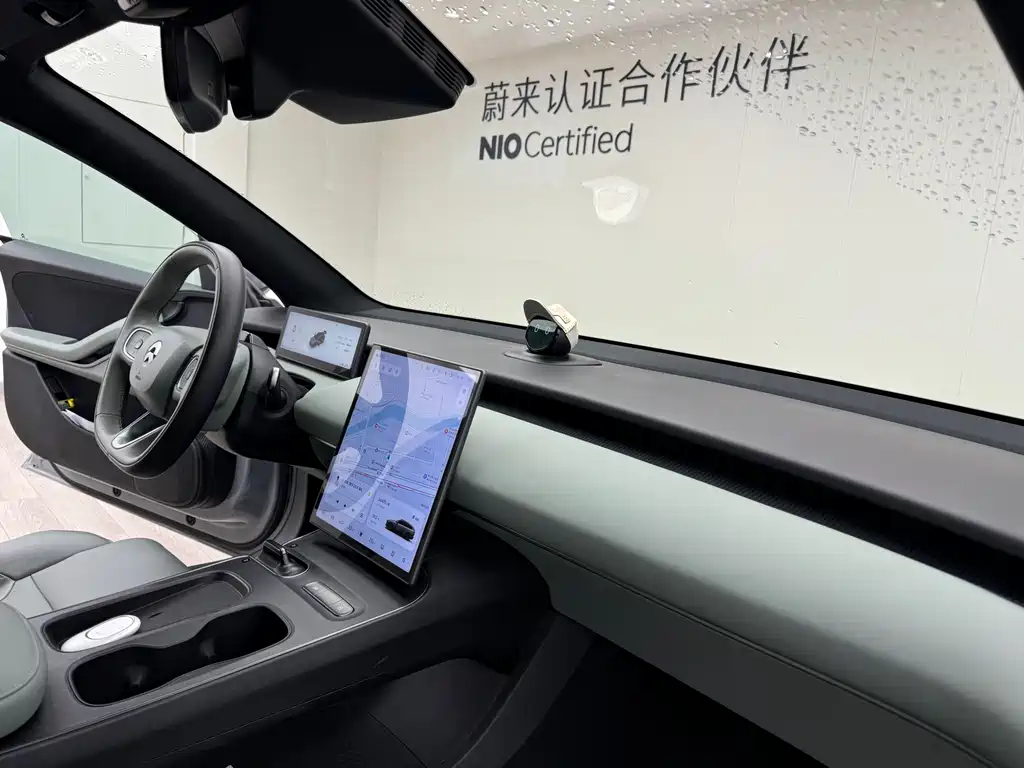 NIO ET5T 2023 — фото 14