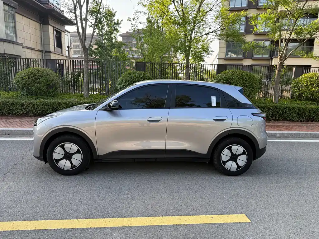 Geely Galaxy Starwish 2024