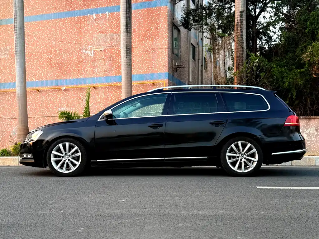Volkswagen Magotan 2012