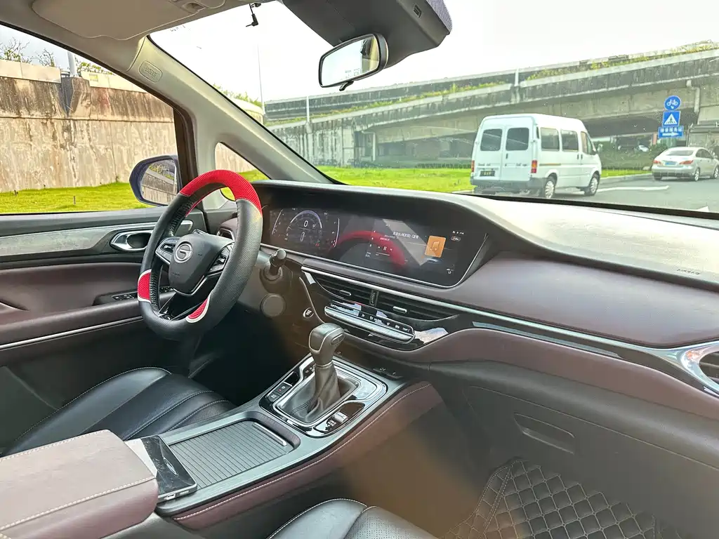 GAC Trumpchi M6 2022 — фото 14