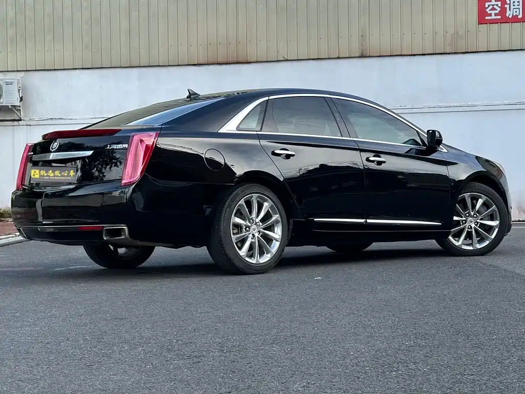 Cadillac XTS 2013 — фото 4