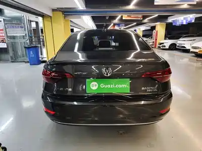 Volkswagen Sagitar 2022