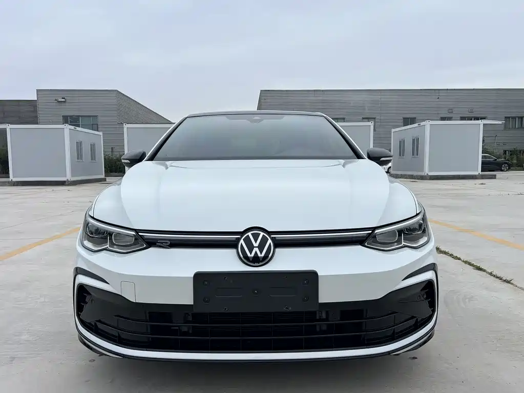 Volkswagen Golf 2022 — фото 2
