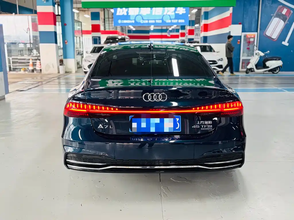 Audi A7L 2024 — фото 4