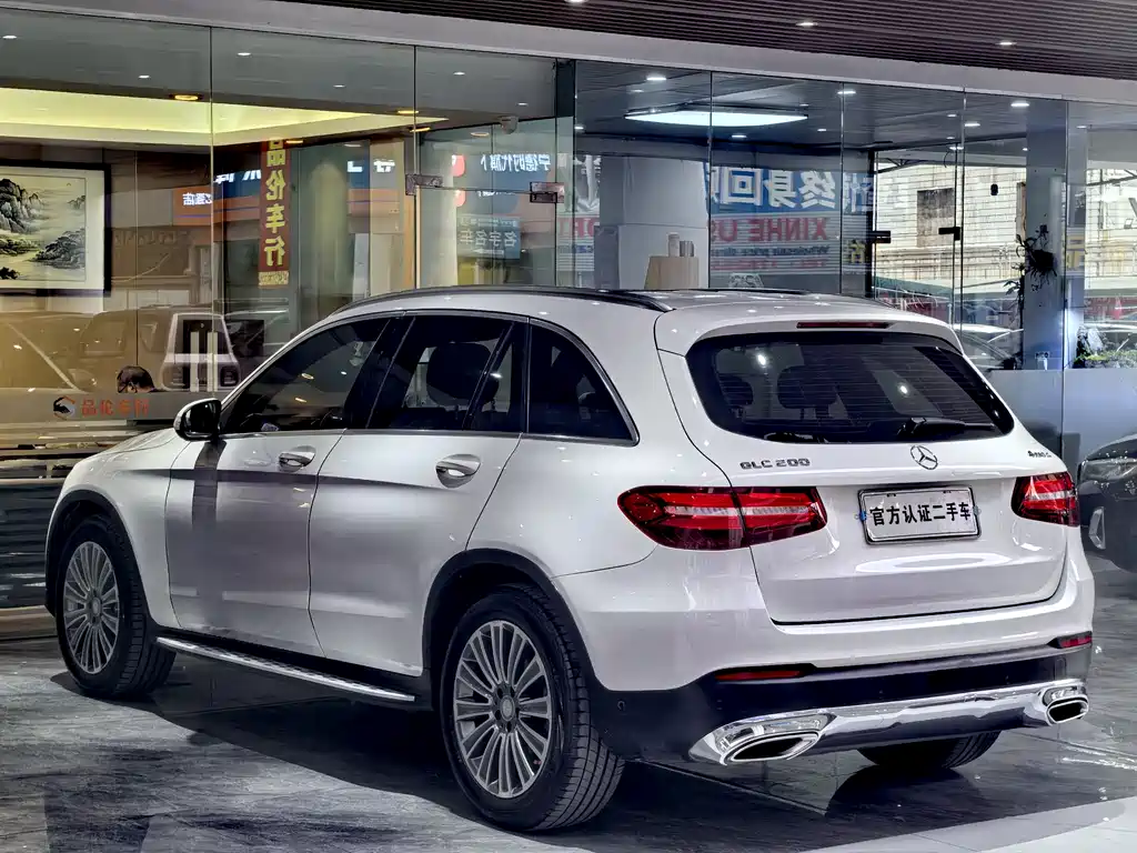 Mercedes-Benz GLC 2016 — фото 15