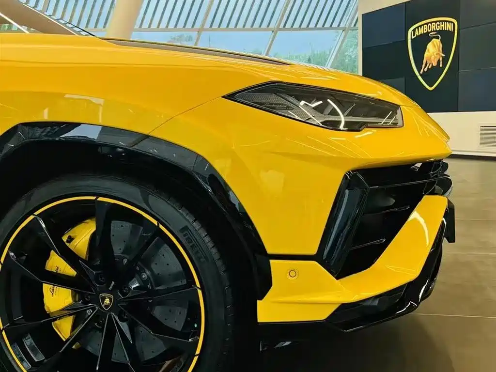 Lamborghini Urus 2023