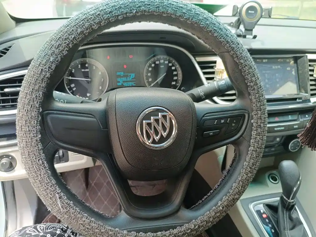 Buick Excelle 2015