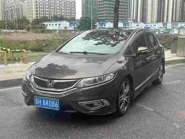 Honda Jade 2016