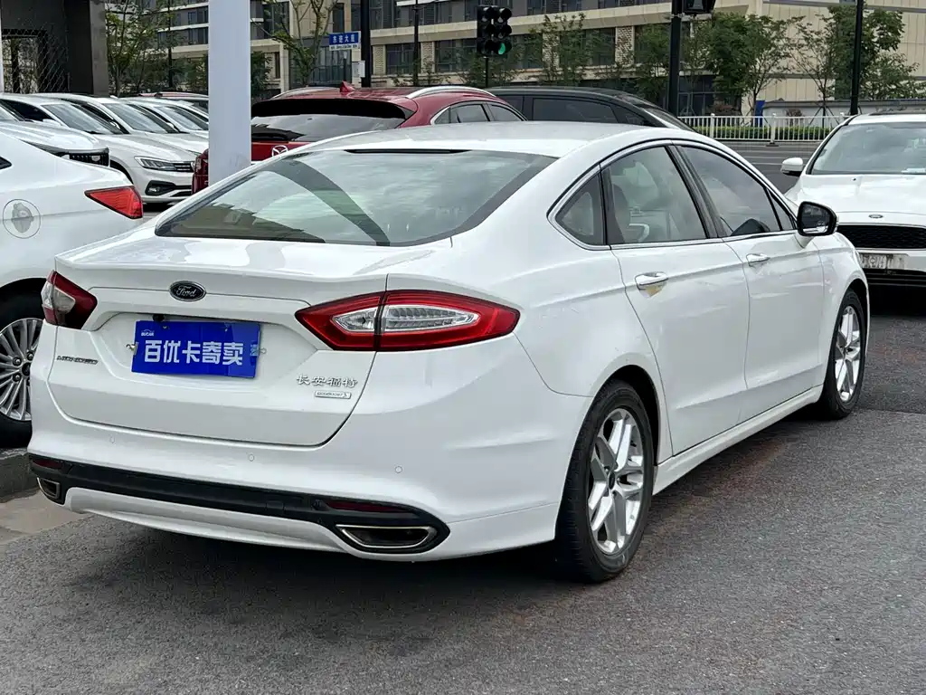 Ford Mondeo 2016 — фото 4