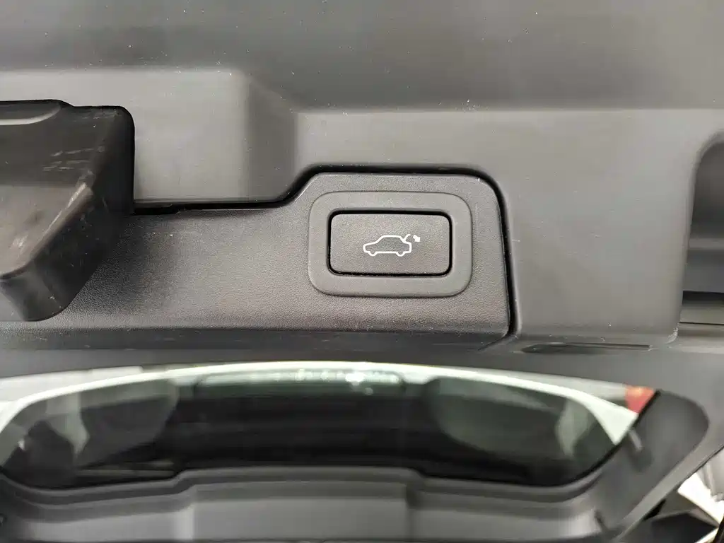 Land Rover Evoque 2015 — фото 9