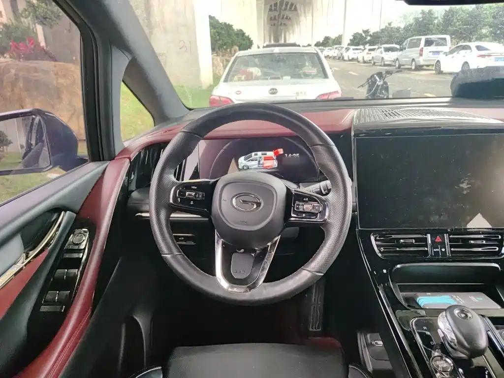GAC Motor Trumpchi M8 2023 — фото 3