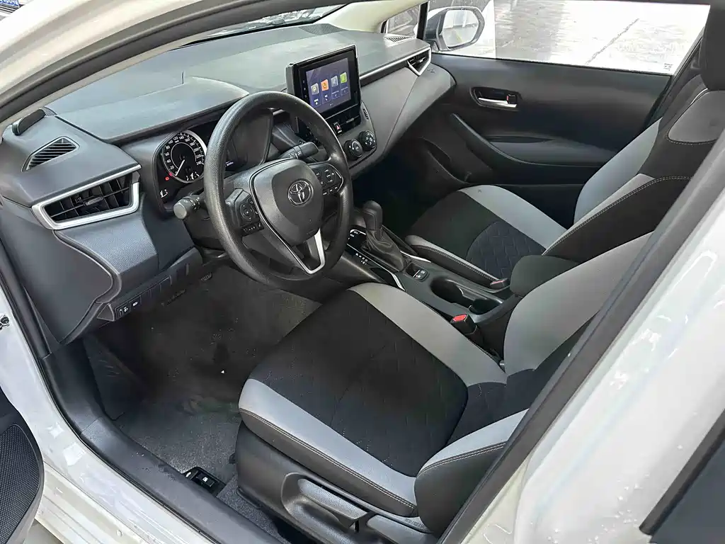 Toyota Corolla 2024 — фото 11