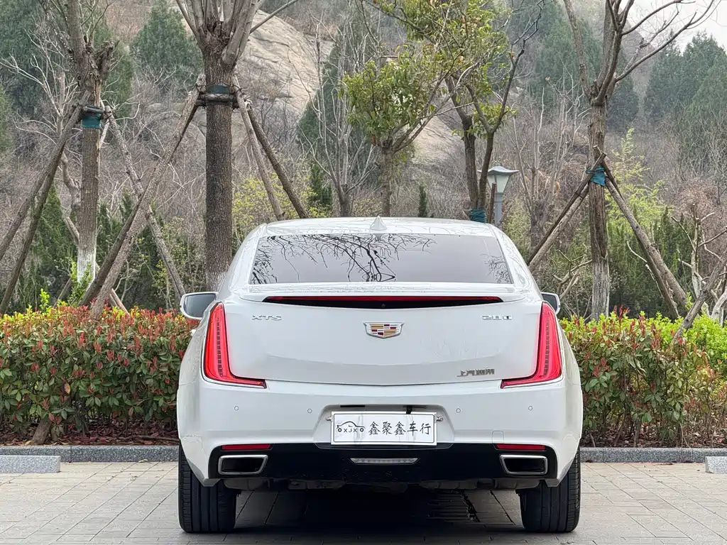 Cadillac XTS 2019 — фото 8