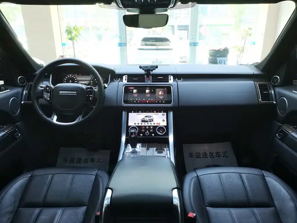 Land Rover Range Rover Sport New Energy 2019 — фото 8