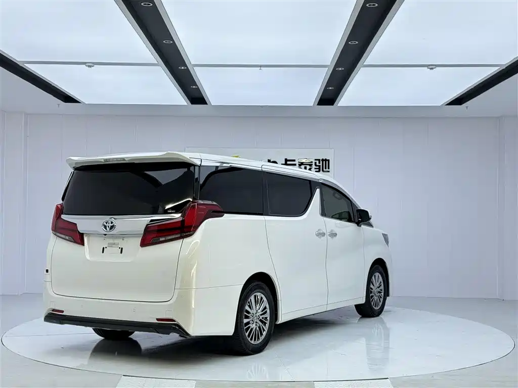 Toyota Alphard 2019 — фото 5