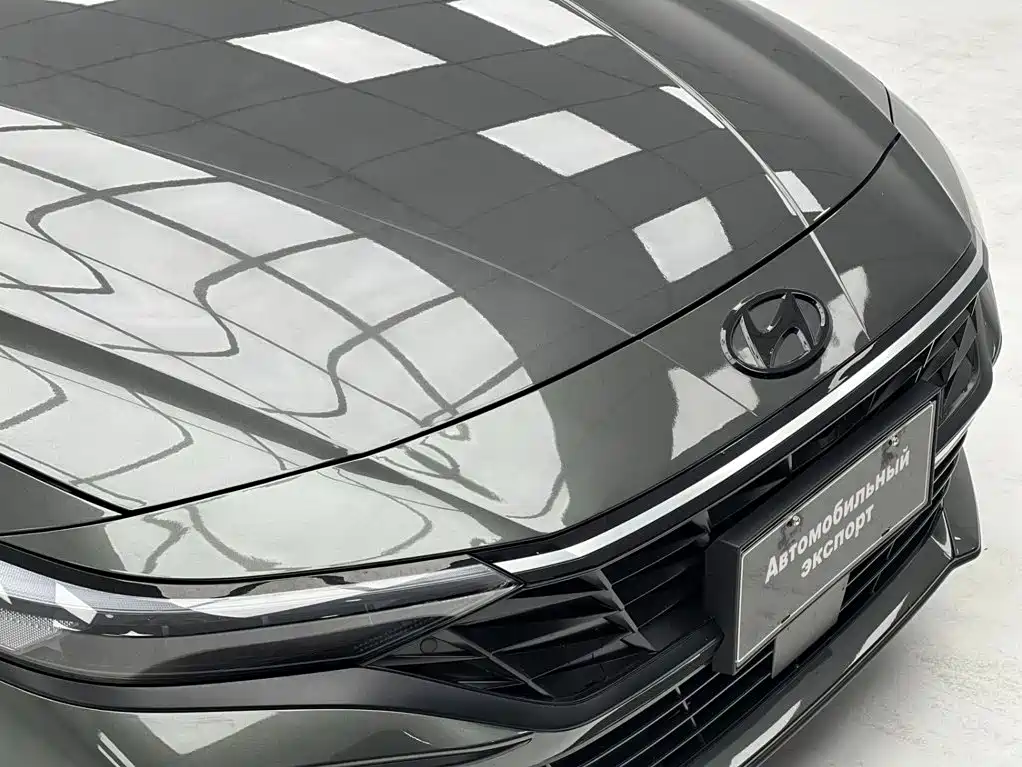 Hyundai Elantra 2025 — фото 11