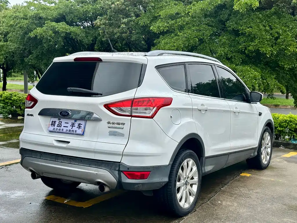 Ford Kuga 2014 — фото 13