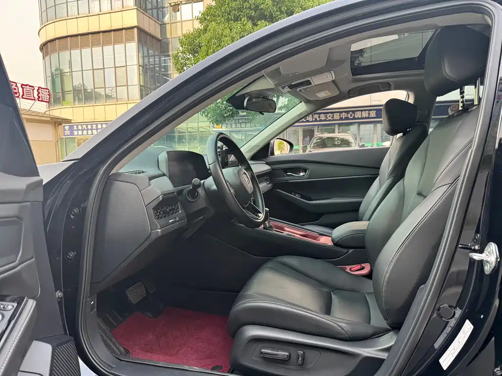 Honda Accord 2024 — фото 10