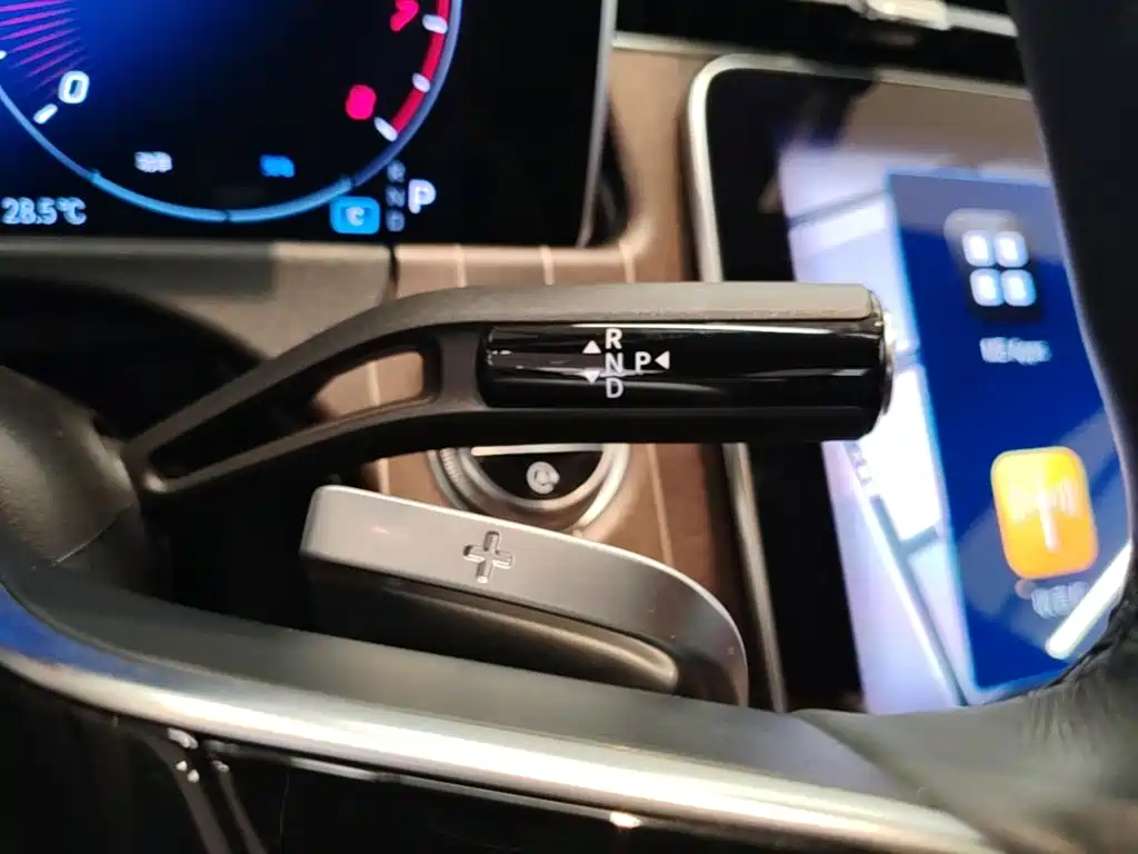 Mercedes-Benz E-Class 2024 — фото 21