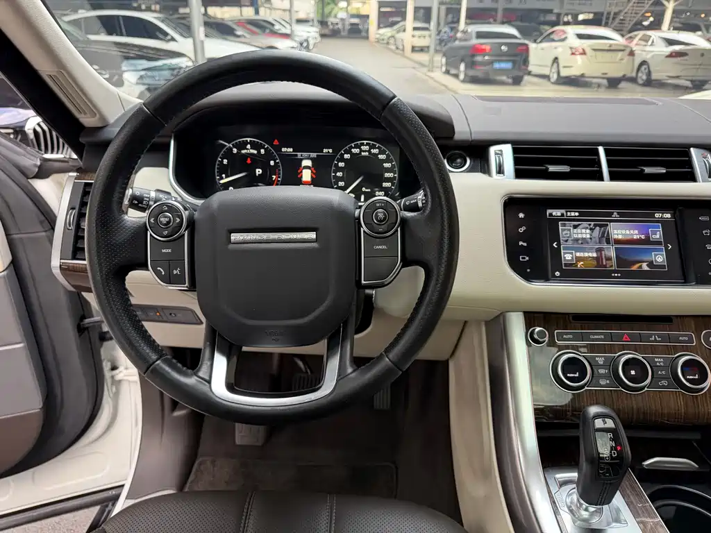 Land Rover Range Rover Sport 2016 — фото 20