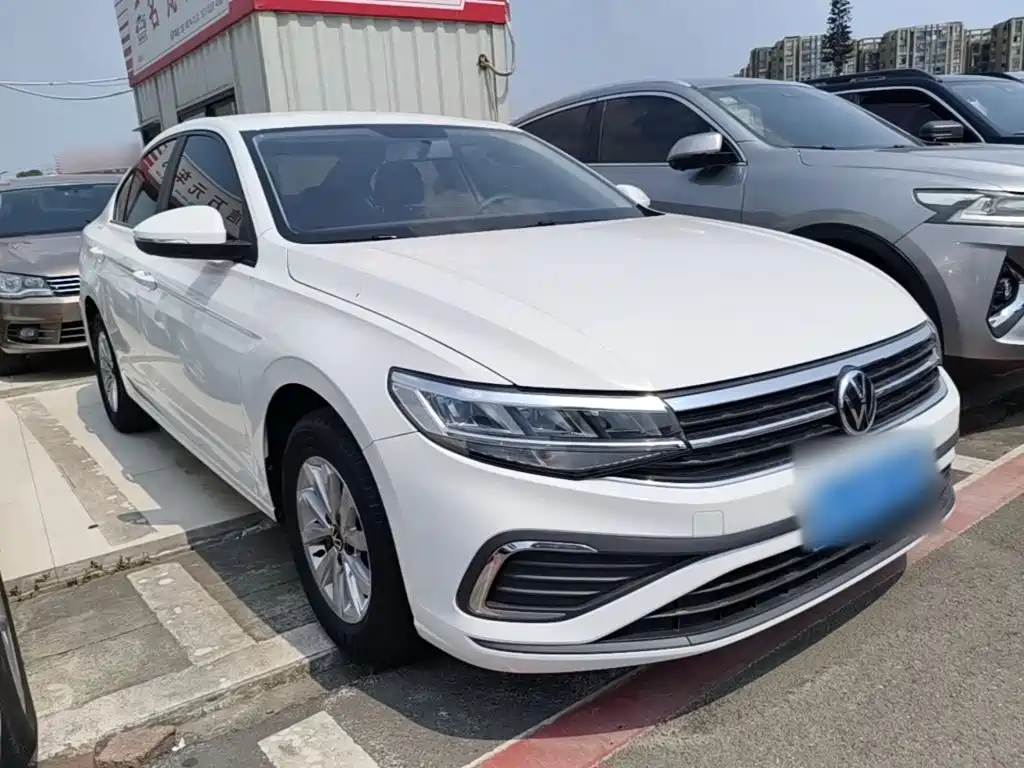 Volkswagen Bora 2023