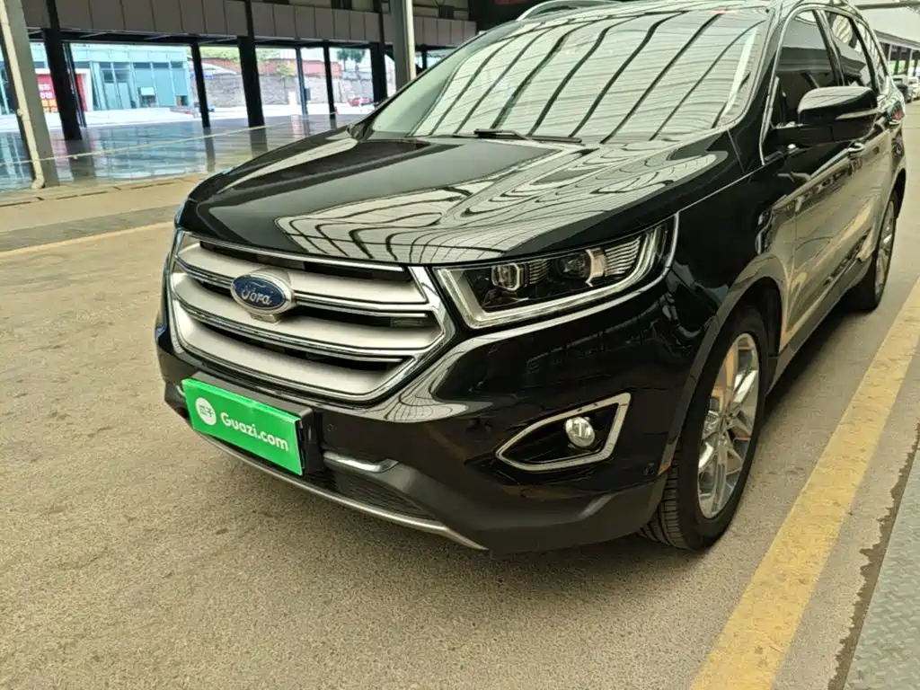 Ford Edge 2016 — фото 24