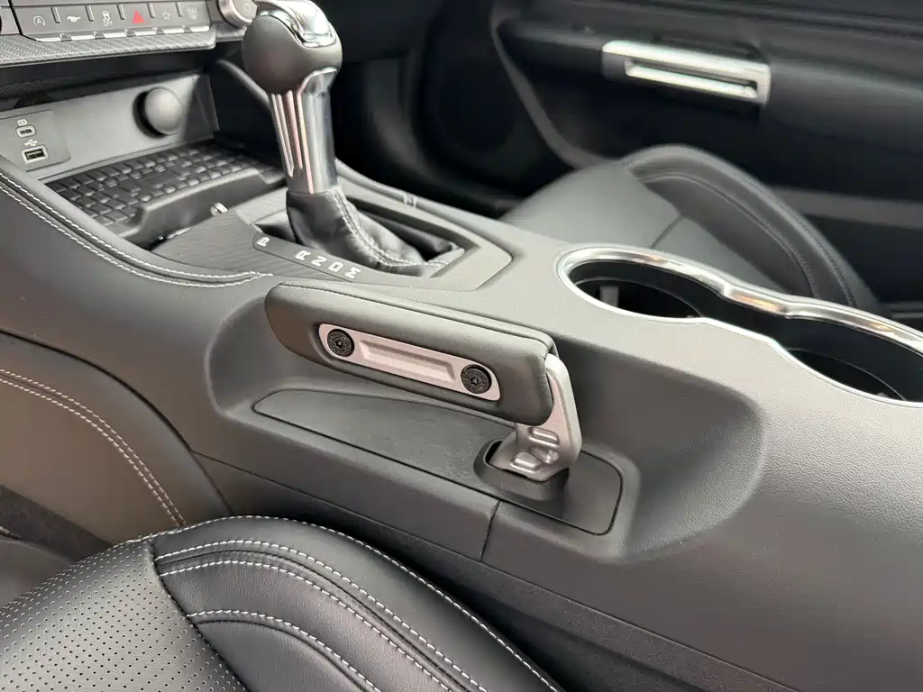 Ford Mustang 2025 — фото 16