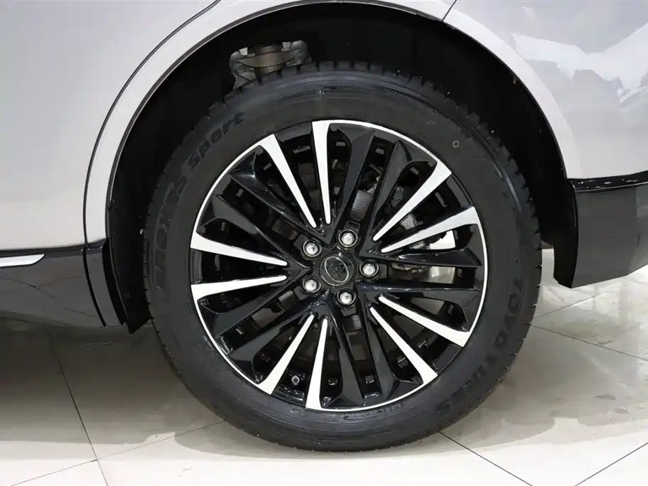 Toyota Venza 2023 — фото 20