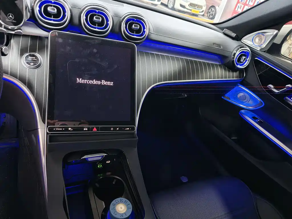 Mercedes-Benz C-Class 2023 — фото 16