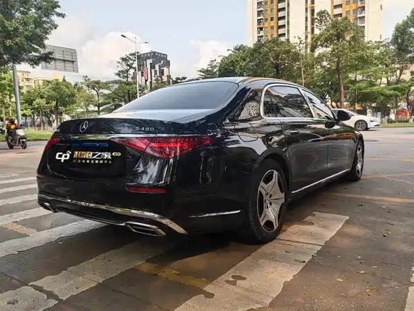 Mercedes-Benz Maybach S-Class 2024